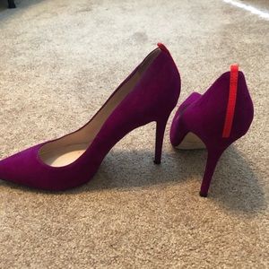 SJP fushia pumps